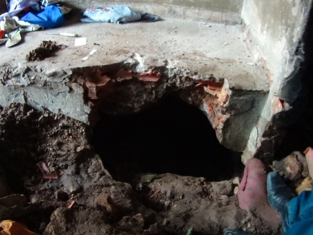 Buraco estava sendo cavado em uma das celas do pavilhão D da unidade (Foto: Divulgação/Sinpoljuspi)