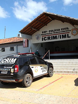 11 corpos de vítimas de crimes deram entrada no IML (Foto: Biné Morais / O Estado)