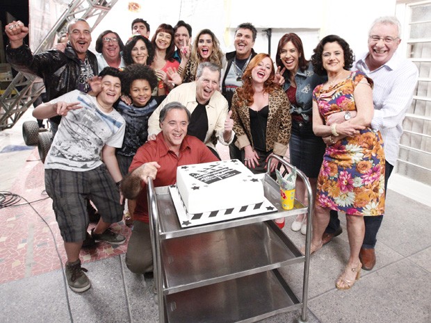 A Grande Família recebeu convidados ilustres para gravação do capítulo final (Foto: Raphael Dias/TV Globo)