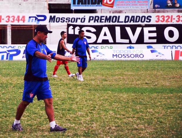 Celso Teixeira, técnico do Potiguar de Mossoró (Foto: Wilson Moreno/Gazeta do Oeste)