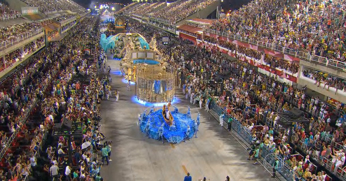 Jornal Nacional Mangueira ganha o Estandarte