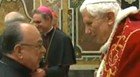 'Grazie', diz Bento XVI 
a brasileiro (Reprodução/TV Globo)