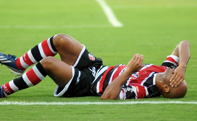 Tiago Costa Santa Cruz (Foto: Aldo Carneiro / Pernambuco Press)