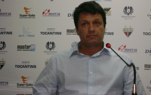 Adilson Batista, novo técnico do Atlético-GO (Foto: Fernando Vasconcelos / GLOBOESPORTE.COM)