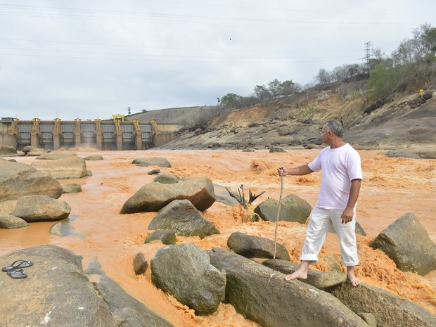  Lama de rejeitos de minério de ferro, em Baixo Guandu (Foto: Guilherme Ferrari/ A Gazeta)