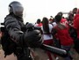 Conflito entre polícia e torcida marca primeiro dia da Copa Africana