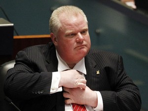O prefeito de Toronto, Rob Ford, durante reunião da câmara municipal nesta segunda-feira (18) (Foto: Aaron Harris/Reuters)