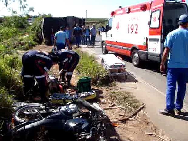 G1 Motociclista Morre Após Ser Atingido Por Caminhão Em Rodovia De