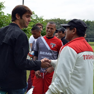 Kaká visitou o CT do São Paulo e falou com Muricy (Foto: Site Oficial/ saopaulofc.net)