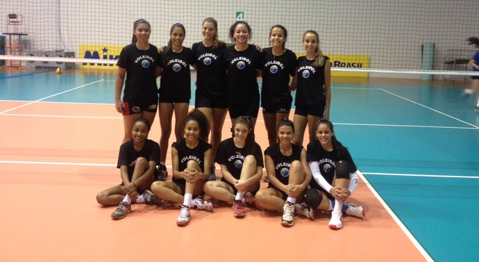 Seleção feminina juvenil de vôlei de Mato Grosso do Sul  (Foto: Divulgação/FVMS)