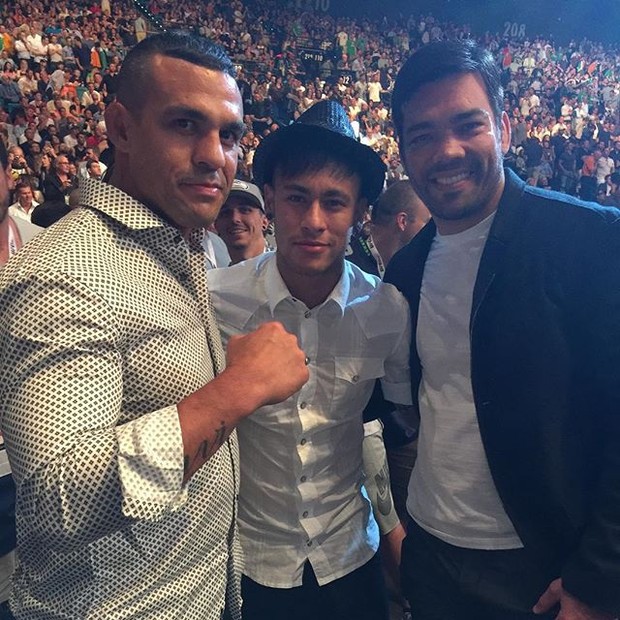 Vitor Belfort, Neymar e Lyoto Machida no UFC 189 em Las Vegas, nos Estados Unidos (Foto: Instagram/ Reprodução)