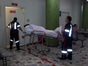 Mãe durante atendimento no hospital, em Campinas (Foto: André Natale / EPTV)