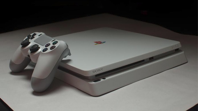 Edição retrô do PlayStation 4 Slim pela loja de luxo Nova Starke será produzido em quantidades extremamente limitadas (Foto: Reprodução/PlayStation Universe)