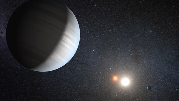 Sistema Kepler 47, com dois planetas girando ao redor de duas estrelas (Foto: NASA/JPL-Caltech/T. Pyle )