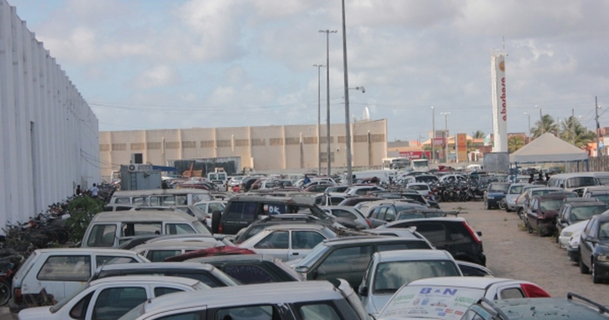 G1 Veículos abandonados no pátio do Detran são leiloados neste sábado notícias em Sergipe