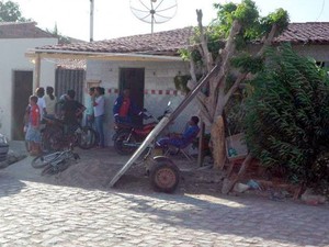 Crime aconteceu na casa dos idosos, que fica no bairro Santo Antônio, em Mossoró (Foto: Marcelino Neto/O Câmera)