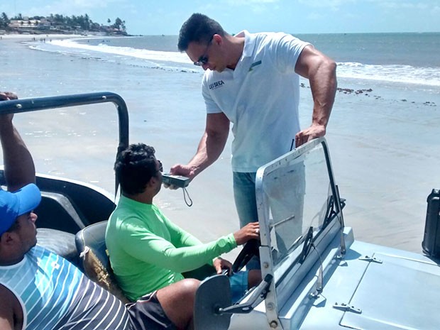 Tenente Styvenson Valentim coordenou mais uma operação Orla Segura no litoral potiguar (Foto: Divulgação/PM)