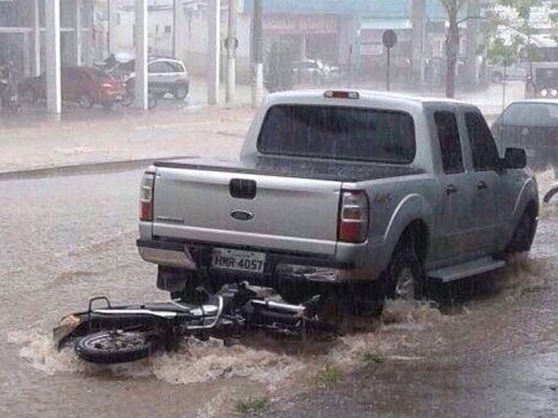 Chuva Pará de Minas (Foto: JC Notícias/Divulgação) Chuva Pará de Minas (Foto: JC Notícias/Divulgação)