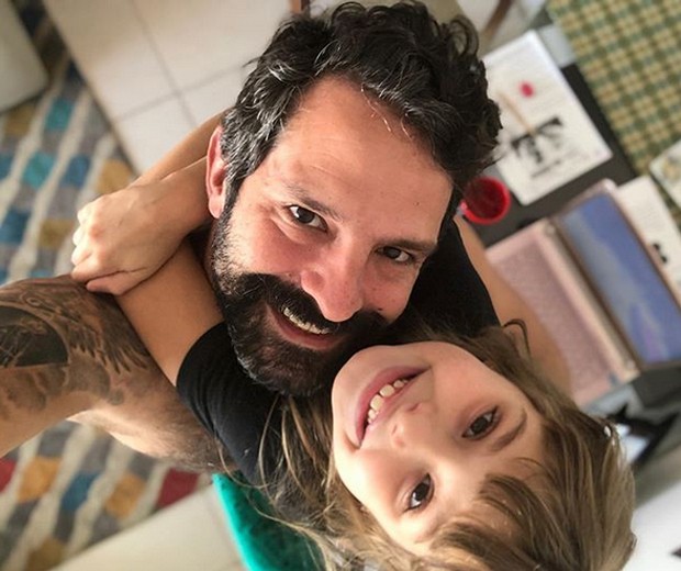 Iran Malfitano e a filha, Laura (Foto: Reprodução/Instagram)