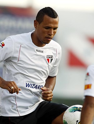 Luis Fabiano em treino do São Paulo, no Mangueirão (Foto: Rubens Chiri / Site oficial do São Paulo)