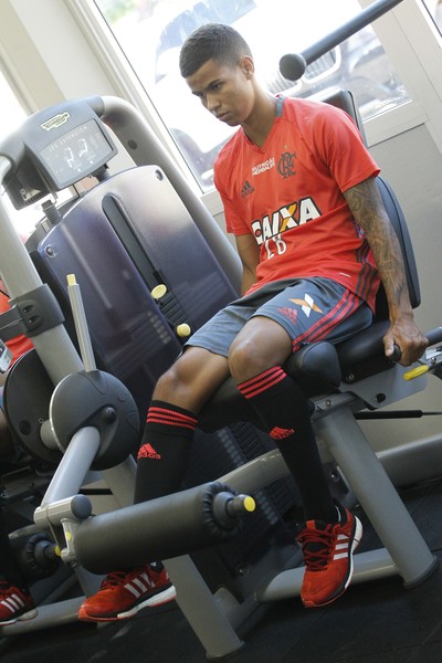Arthur Henrique, treino, Ninho, Flamengo (Foto: Gilvan de Souza/Fla Imagem)