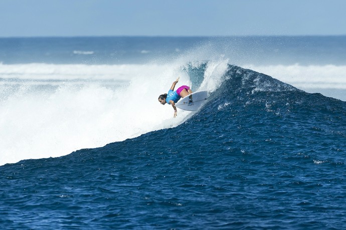 Etapa de Fiji da WSL, surfe, Johanne Defay (Foto: Kelly Cestari)