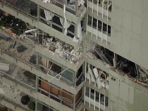 Explosão afetou pelo menos nove apartamentos em São Conrado (Foto: Reprodução/TV Globo)