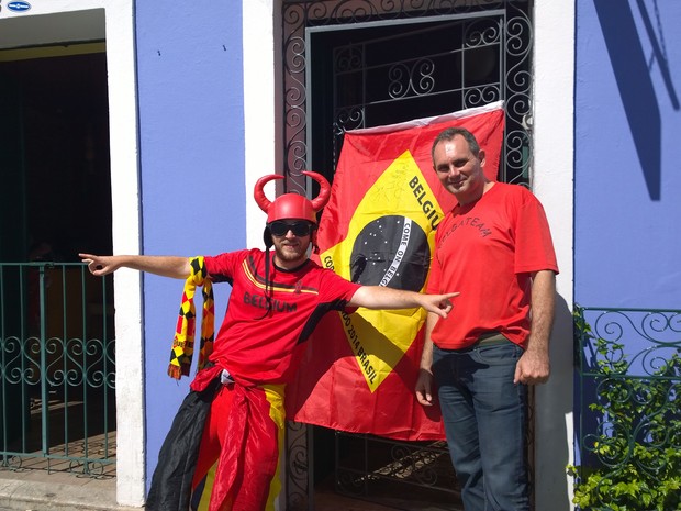 Belga dono de hotel no Pelourinho recebeu torcedores do país natal para partida da Copa, em Salvador (Foto: Yuri Girardi / G1)