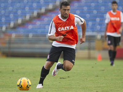 Edílson se impressiona com Fiel: 