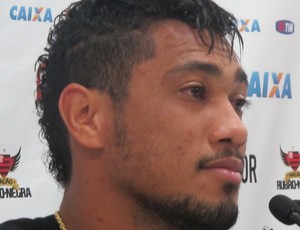 Hernane coletiva Flamengo (Foto: Thales Soares) Hernane coletiva Flamengo (Foto: Thales Soares)