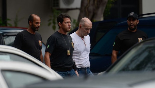 O empresário Eike Batista chega para depor na Polícia Federal, após ser preso na Operação Eficiência ao voltar de Nova York (Foto: Fernando Frazão/Agência Brasil)