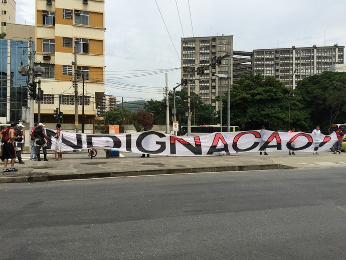 Protesto Ferj - Torcida - Flamengo (Foto: Sofia Miranda) Protesto Ferj - Torcida - Flamengo (Foto: Sofia Miranda)