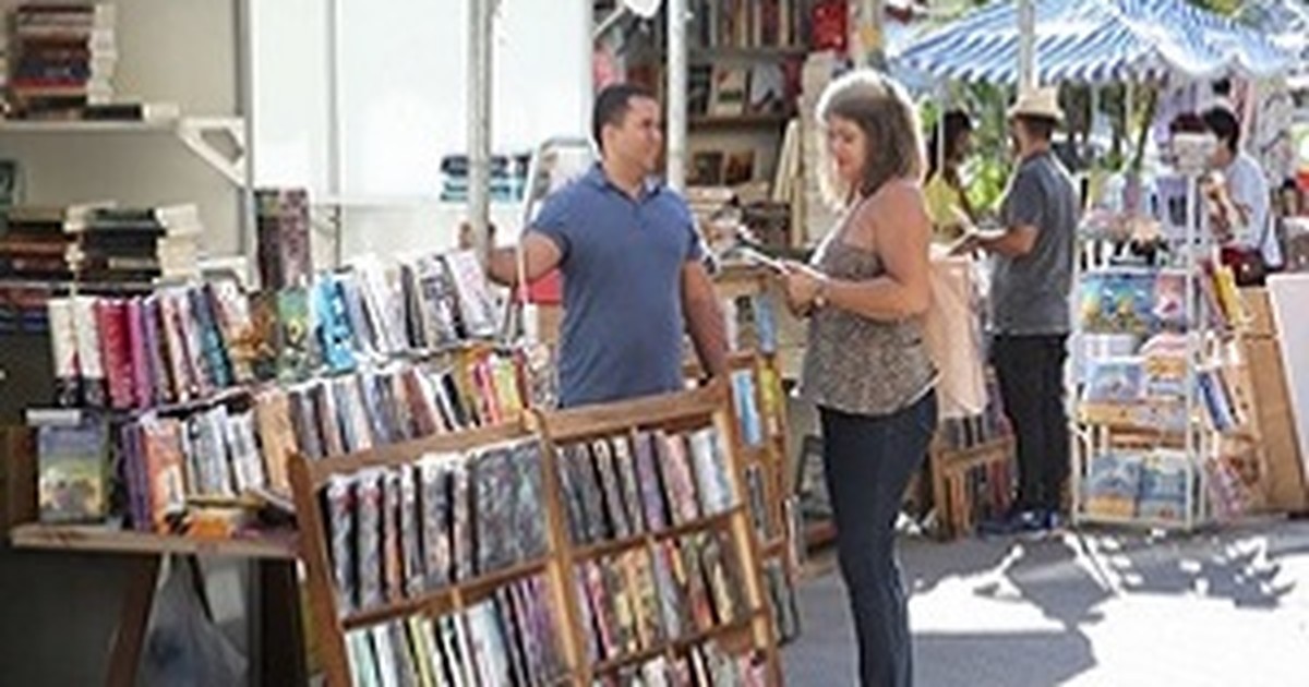 Araruama, RJ, recebe feira de livros com preços populares no Centro - Globo.com