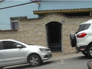 Casa tinha alvará para funcionar como bar, mas promovia programas sexuais (Foto: Polícia Civil/Divulgação)