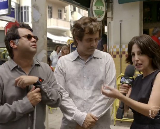 Personagem cego apresentando relógio novo (Foto: TV Globo)