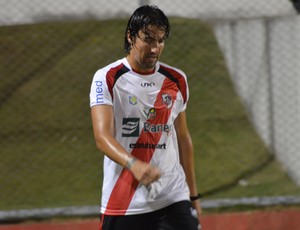 Kível fez gol mas foi expulso  (Foto: Felipe Martins/GLOBOEPSORTE.COM/SE)