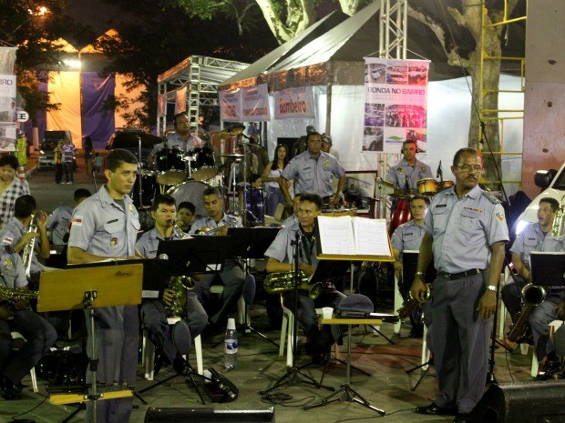 Abertura teve apresentação da banda da Polícia Militar  (Foto: Tiago Melo/G1 AM)