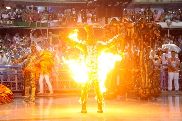 Desfile da Mocidade (Foto: Claudio Andrade / Foto Rio News)