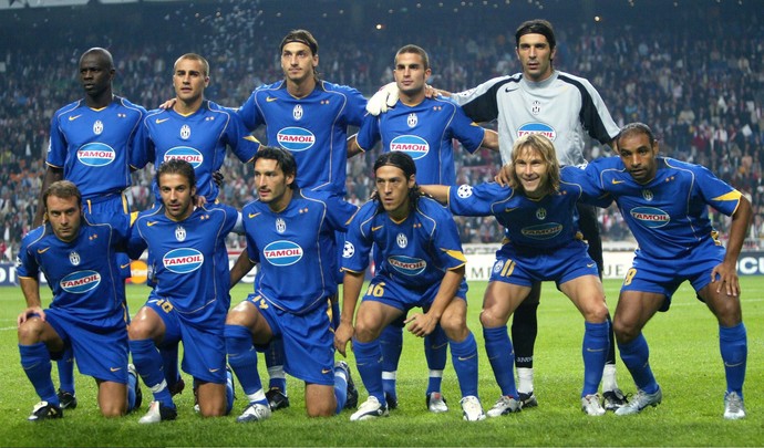 Emerson, Nedved, Buffon e Ibrahimovic Juventus 2004 (Foto: Getty Images)