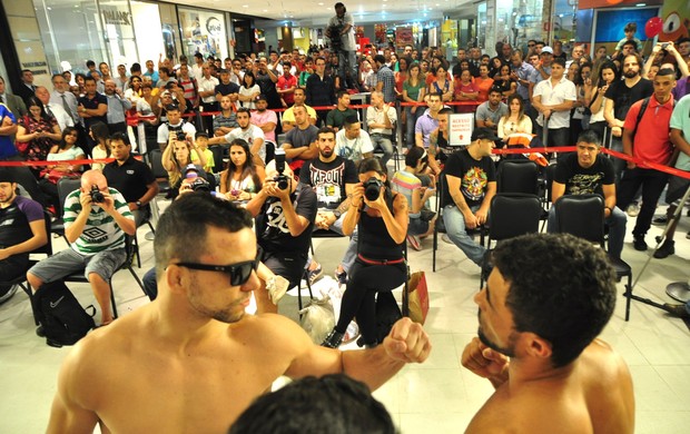 MMA Luiz Banha Pesagem STF (Foto: Fusion Photography/Divulgação)