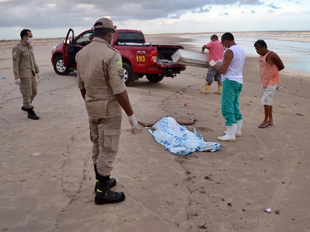 G1 Rapaz Se Afoga Em Festa De Réveillon E Corpo é Resgatado 24 H Depois Notícias Em Piauí 0640