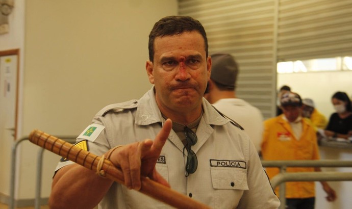 Polícia prende 30 palmeirenses por briga com flamenguistas em Brasília