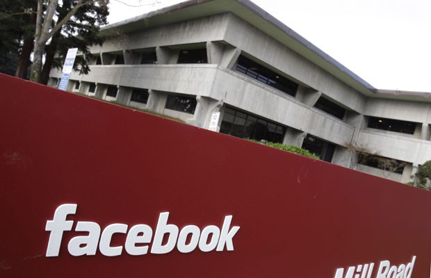 Facebook amplia liderança como fonte de acesso à informação, diz estudo
