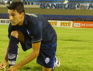 Celico, jogador do CSA (Foto: Caio Lorena / Globoesporte.com)