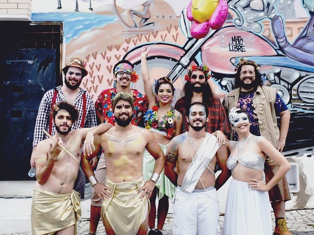 Bloco Sandijunio é uma das atrações da Ressaca de Carnaval do RioMar Fortaleza neste fim de semana (Foto: Bloco Sandijunio/Divulgação)