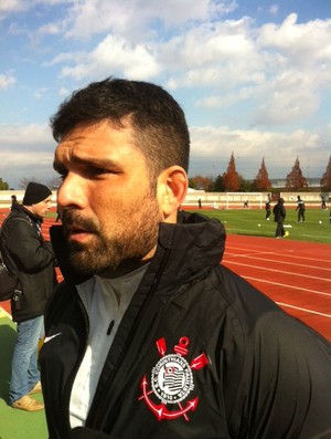 Bruno Mazziotti fisioterapeuta Corinthians (Foto: Zé Gonzalez / Globoesporte.com)