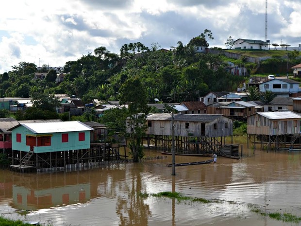 G1 Rio Juruá volta a subir e ultrapassa a cota de alerta em Cruzeiro