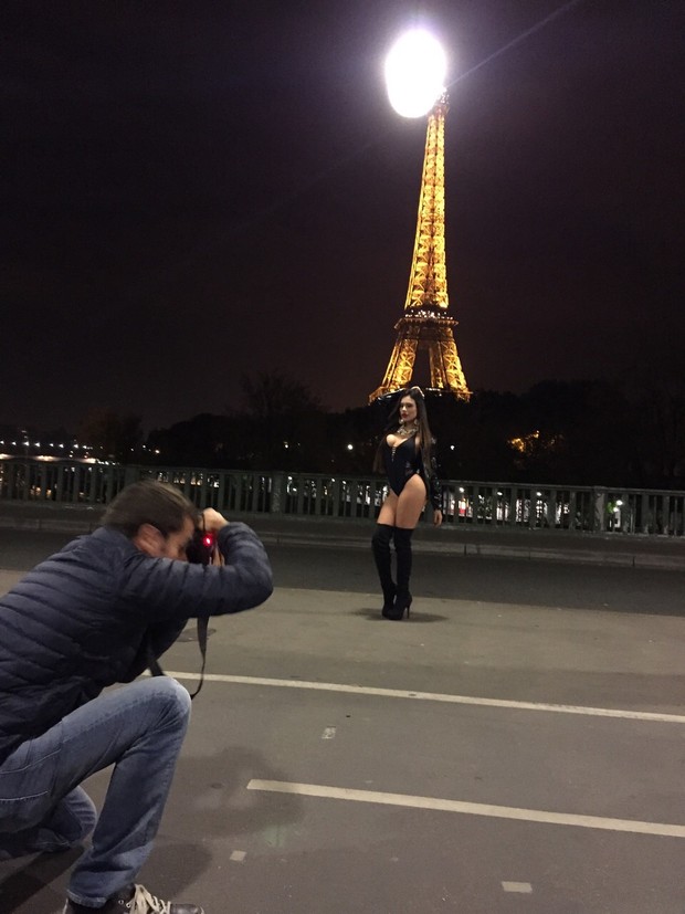 Patrícia Jordane posa em Paris (Foto: Divulgação)