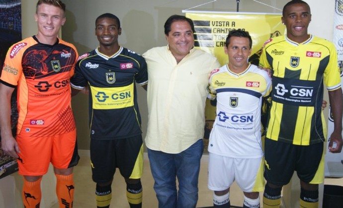 Volta Redonda apresenta uniformes para a temporada 2014 Escudo1