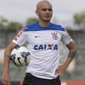 Fábio Santos admite “gostinho amargo” até novo jogo na Arena